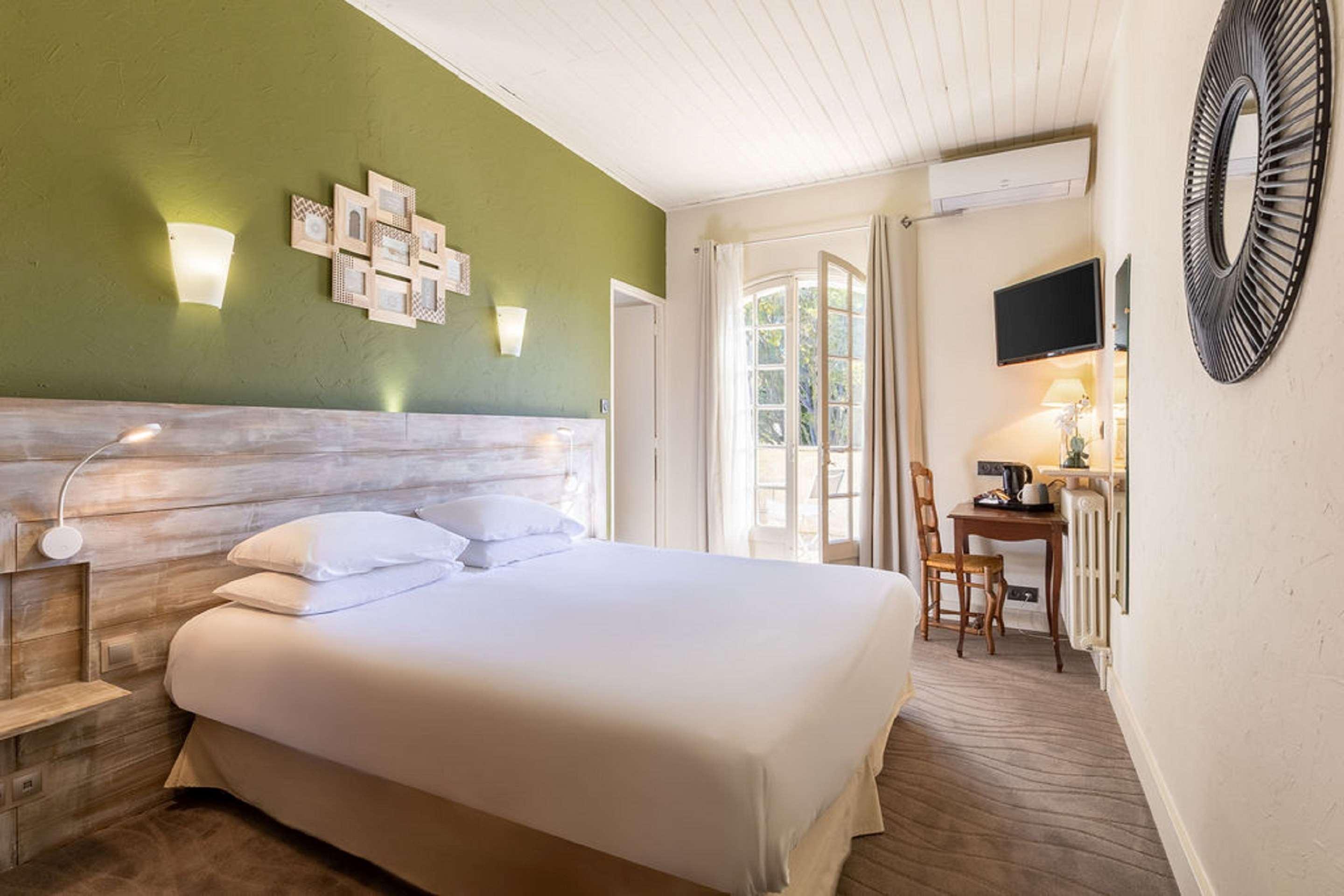 Best Western Le Val Majour Fontvieille Eksteriør billede