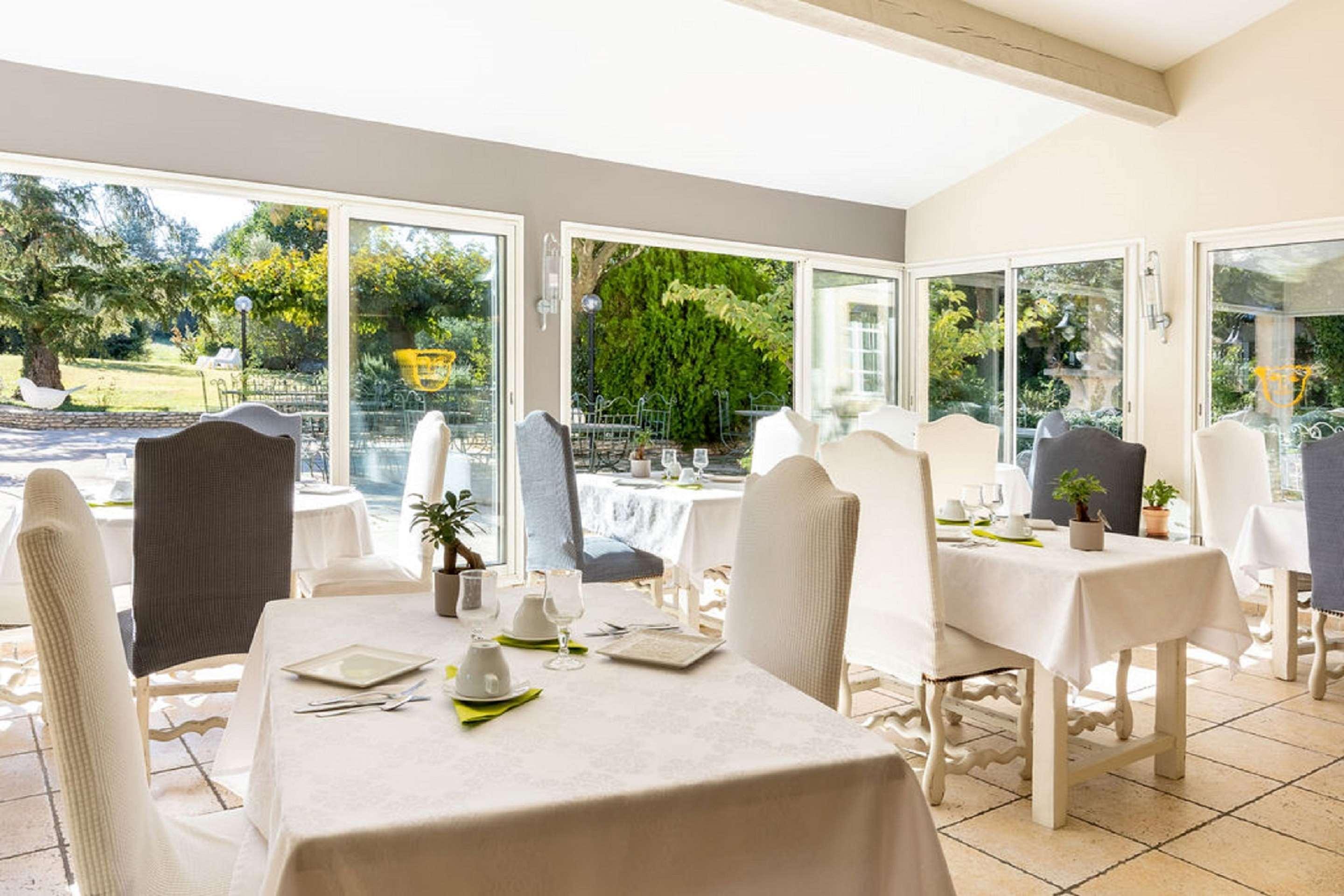 Best Western Le Val Majour Fontvieille Eksteriør billede